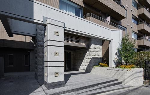 Exterior of Sangubashi Mansion