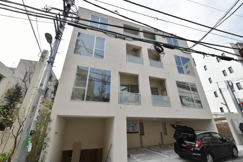 Exterior of Nanpeidai Hill Top House