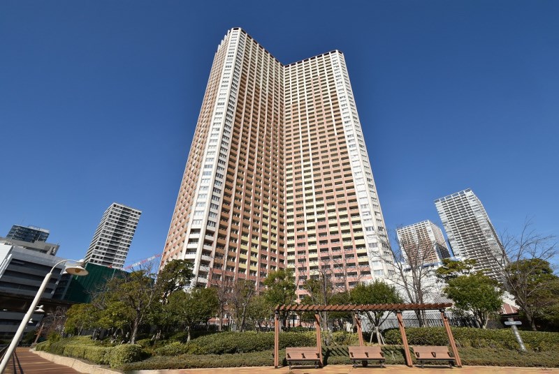 Exterior of Shibaura Island Cape Tower