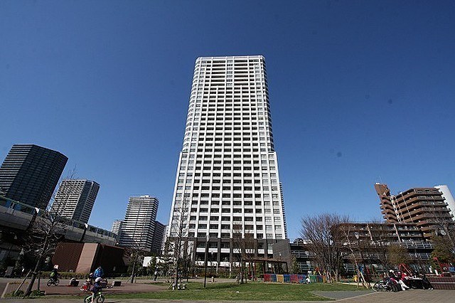 Exterior of TOKYO SEA SOUTH BLANC PHARE